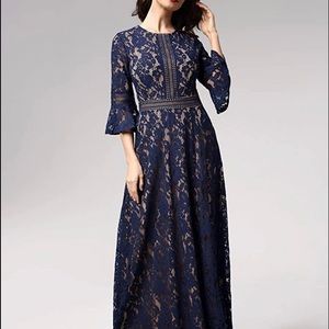 - MISSMAY Vintage Full Lace Contrast Bell Sleeve Dress Size size S
